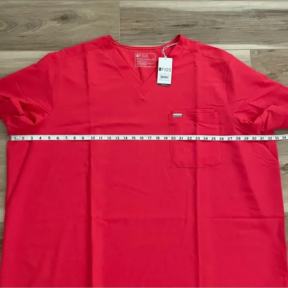 Figs Leon Three-Pocket Scrub Pride Top in Hibiscus sz 6XL - Picture 5 of 10